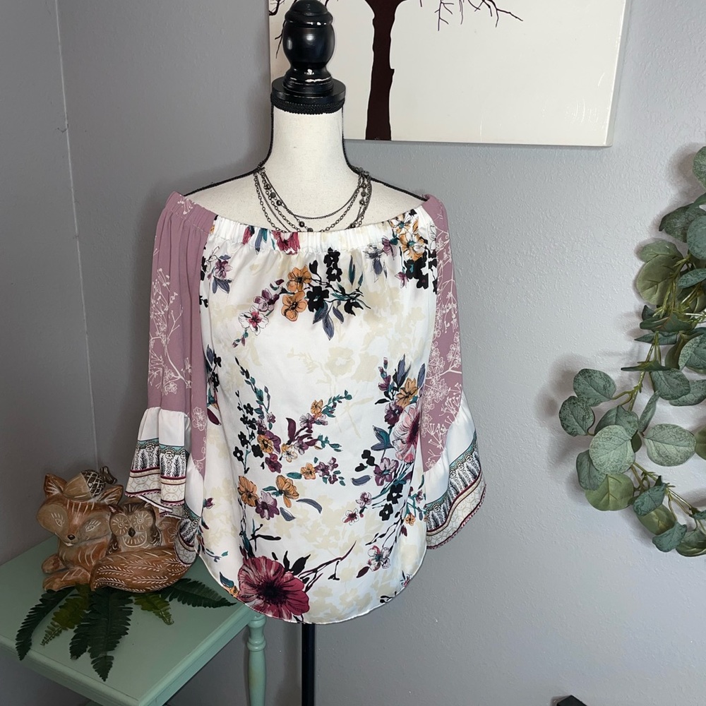 WHBM Medium On or Off Shoulders Stunning Floral Blouse with Bell Like Sleeves #1